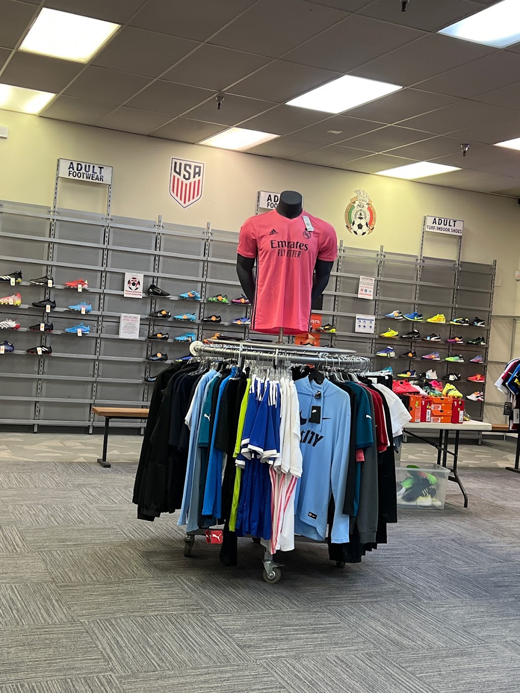 Soccer Pro | 3037 Sisk Rd B, Modesto, CA 95350 | Phone: (209) 544-1070