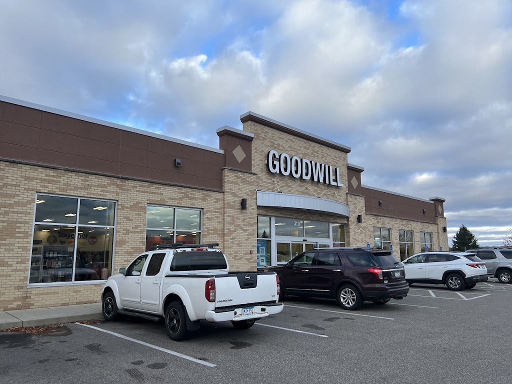 Goodwill - Chaska | 310 Pioneer Trail, Chaska, MN 55318, USA | Phone: (952) 303-6827