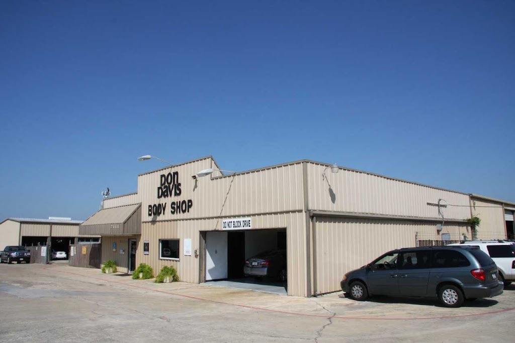 Don Davis Body Shop | 2111 W Division St, Arlington, TX 76011, USA | Phone: (877) 379-0469