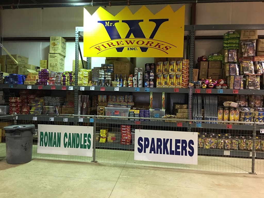 Mr. W Fireworks | 6614 US-183, Austin, TX 78744 | Phone: (512) 761-5220