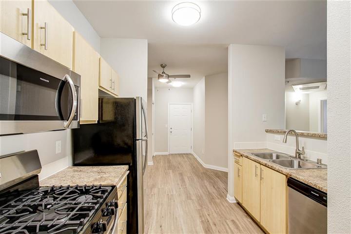 Sierra Oaks Apartments | 3025 W Christoffersen Pkwy, Turlock, CA 95382, USA | Phone: (209) 250-3549