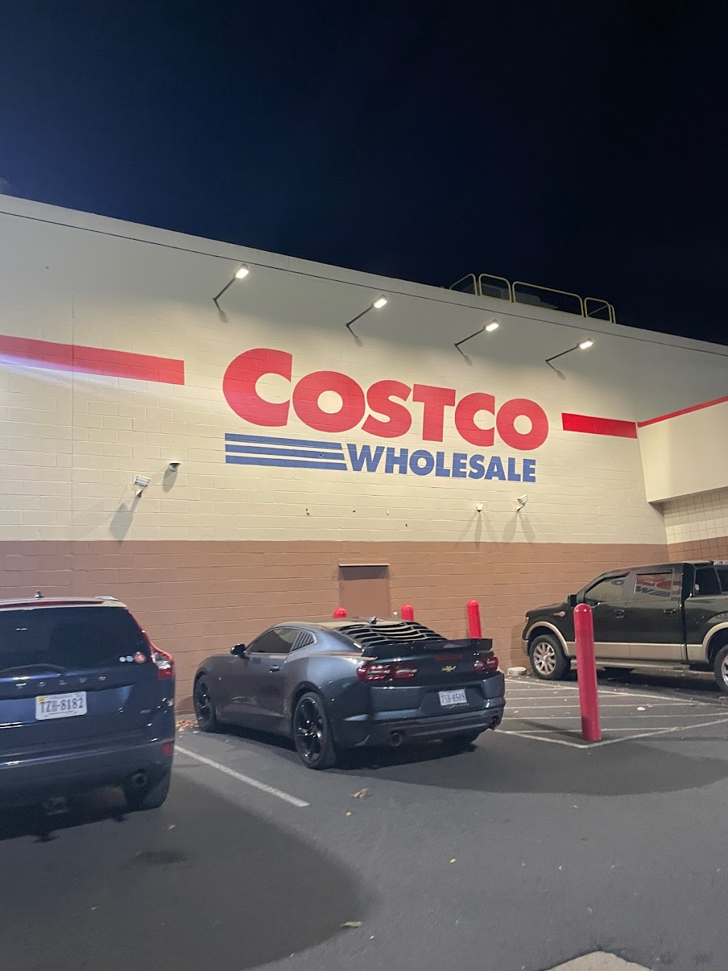 Costco Plaza | 12275 Price Clb Plz, Fairfax, VA 22030, USA | Phone: (833) 800-4343