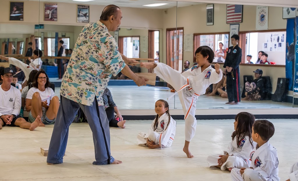 Grandmaster Hee Il Chos Tae Kwon Do Center | 7192 Kalanianaʻole Hwy, Honolulu, HI 96825, USA | Phone: (808) 396-8900