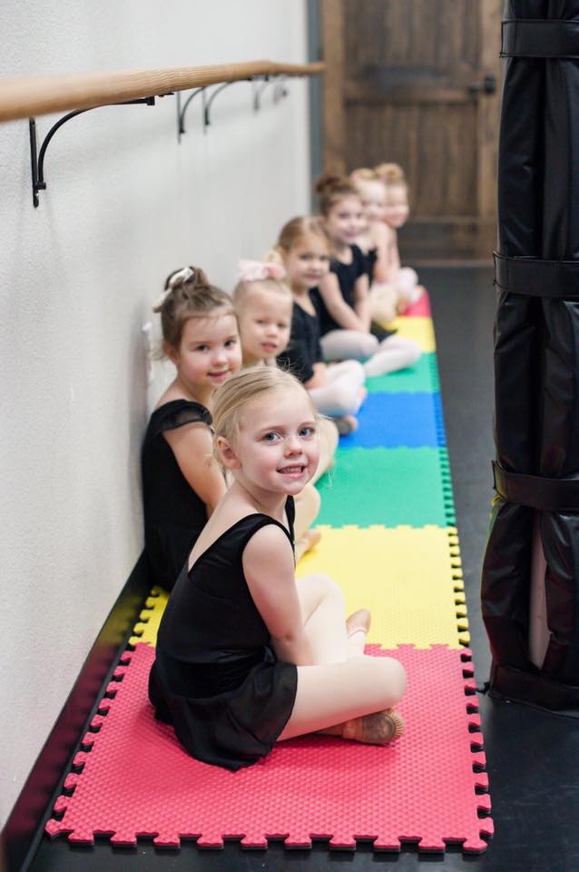 Little Ones Fine Arts Christian Preschool | 9734 N Beach St #300, Fort Worth, TX 76244, USA | Phone: (817) 431-3799