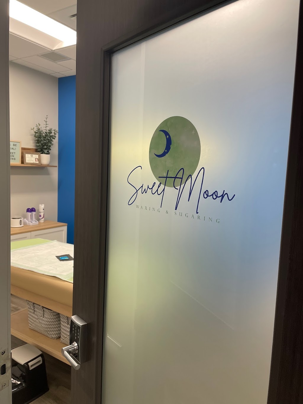 Sweet Moon Waxing | 3540 Grapevine Mills Blvd N Suite 500, Grapevine, TX 76051, USA | Phone: (817) 808-8553