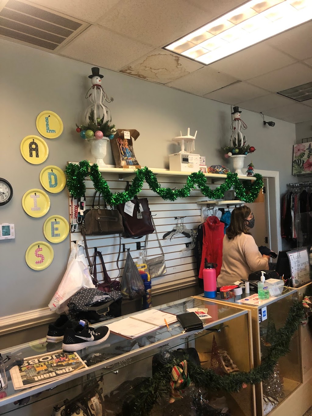 Fabulous Finds | 152 N Steele St, Sanford, NC 27330, USA | Phone: (919) 777-9048