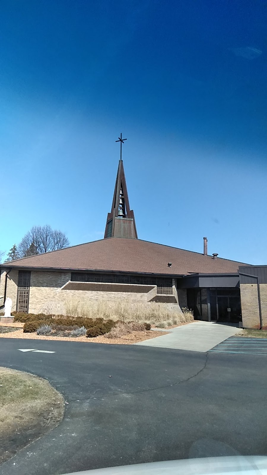 St Perpetua Church | 134 Airport Rd, Waterford Twp, MI 48327, USA | Phone: (248) 682-6431