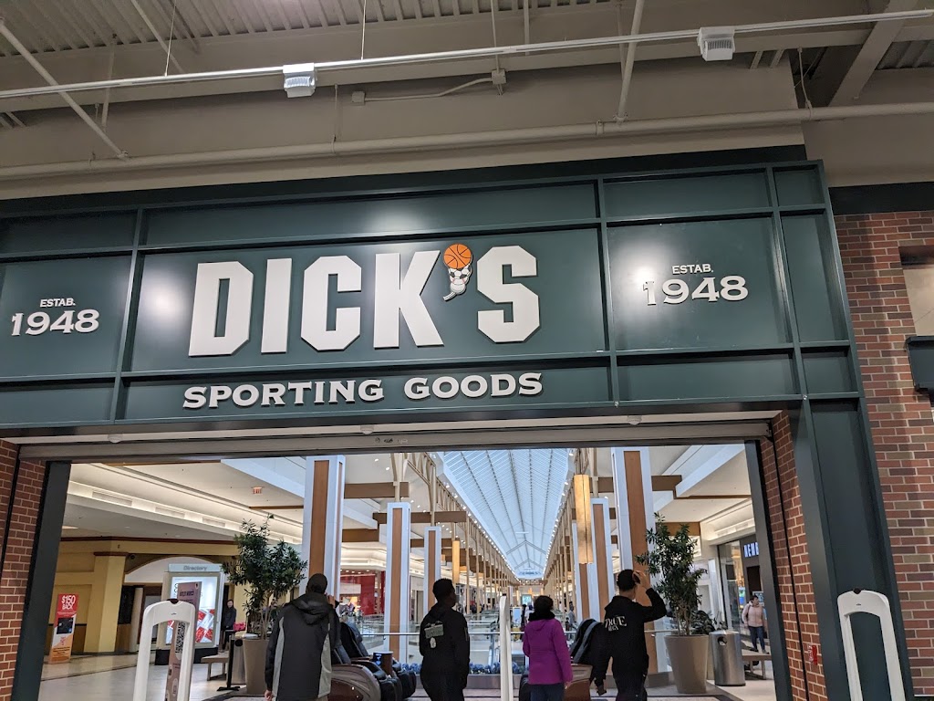 DICKS Sporting Goods | 77 Rockingham Park Blvd, Salem, NH 03079 | Phone: (603) 824-3152