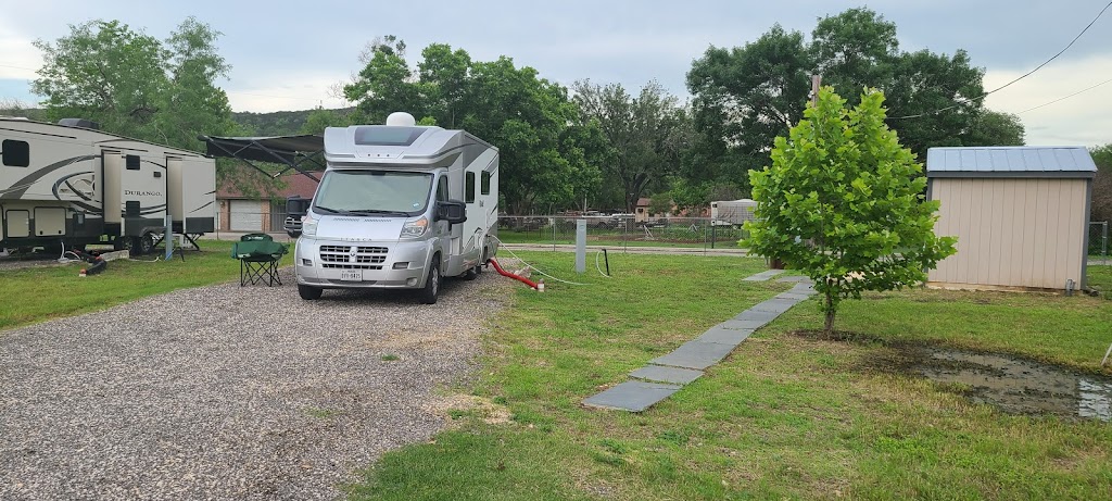 Helotes Creek RV Park | 17298 Low Rd, Helotes, TX 78023, USA | Phone: (210) 215-8200