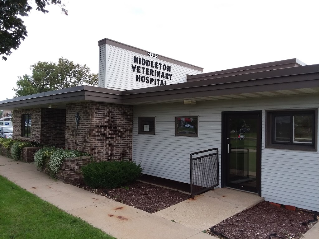 Middleton Veterinary Hospital | 2705 Parmenter St, Middleton, WI 53562, USA | Phone: (608) 836-8561