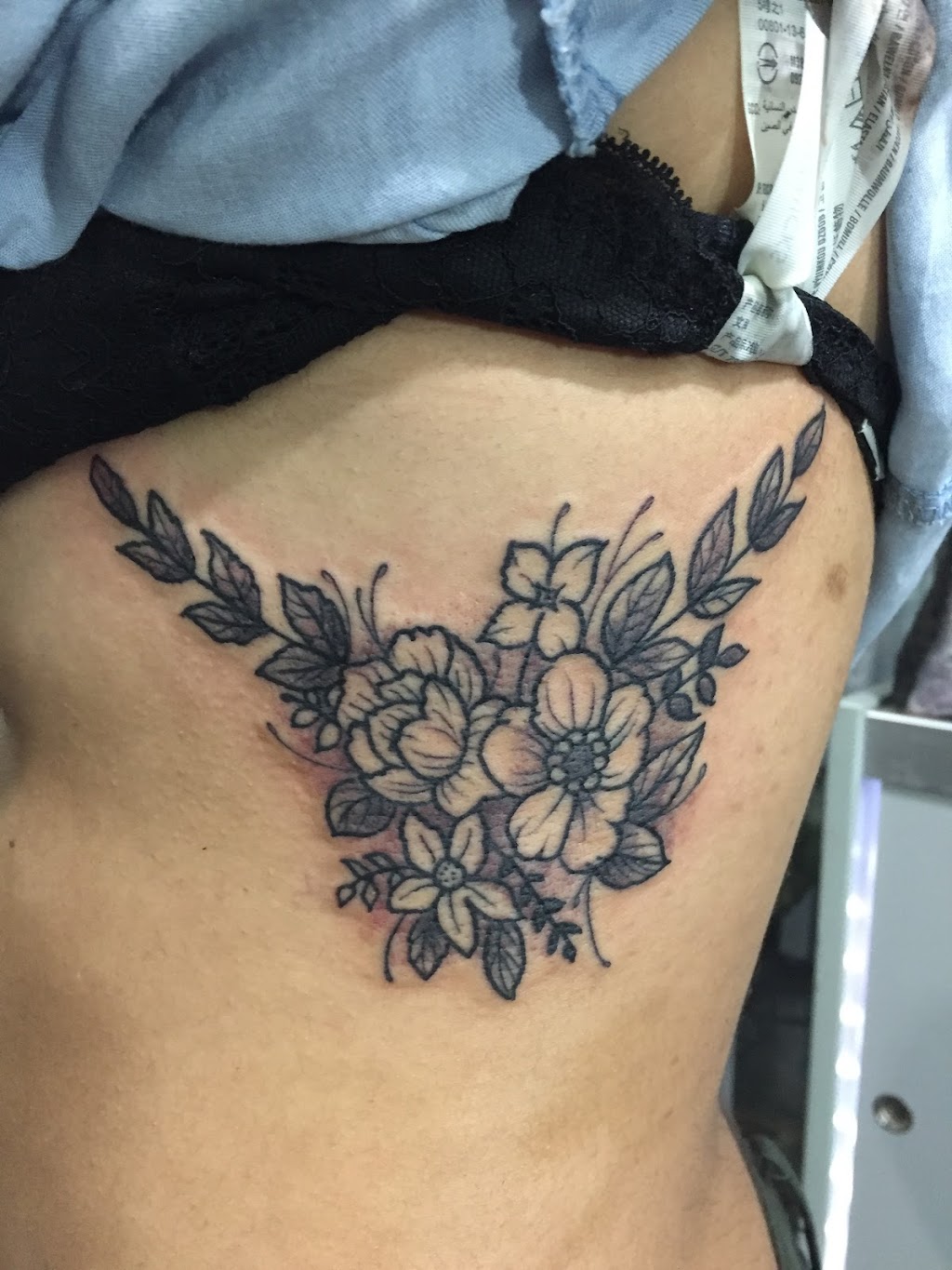 Life Art Creations Tattoo And Body piercing | 516 N Hoover St, Los Angeles, CA 90004, USA | Phone: (310) 433-9518