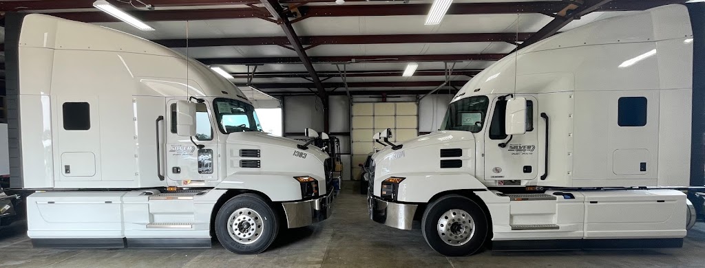 Silver Trucking LLC | 4202 Industrial Dr, Roxana, IL 62084 | Phone: (314) 480-5589