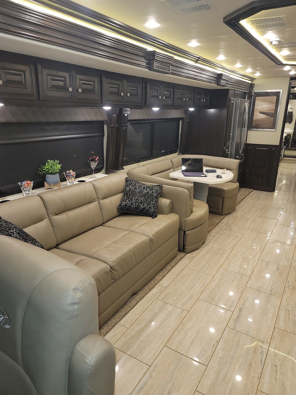 Premier Luxury RV Rentals | 646 Lincoln Blvd, Middlesex, NJ 08846, USA | Phone: (908) 227-4756