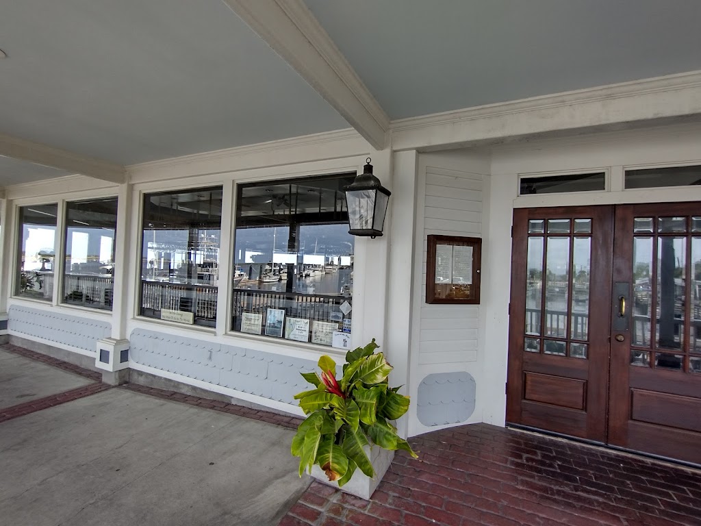 Bretts Waterway Cafe | 1 S Front St, Fernandina Beach, FL 32034, USA | Phone: (904) 261-2660