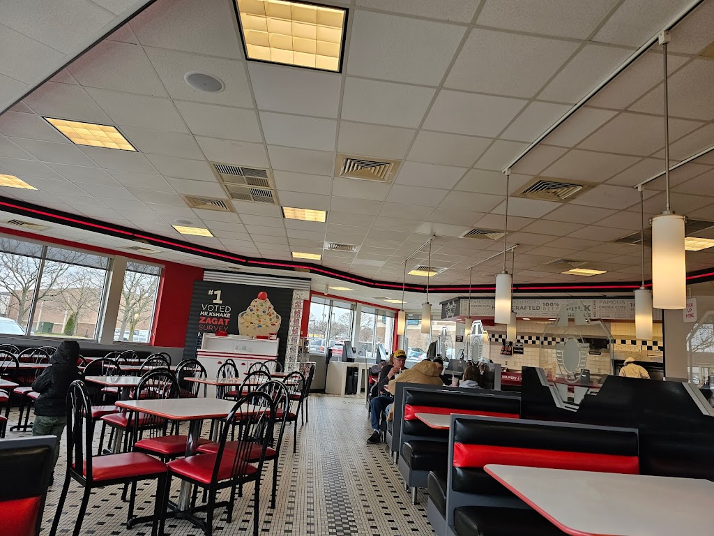 Steak n Shake | 6786 Applewood Blvd, Boardman, OH 44512, USA | Phone: (330) 965-0753