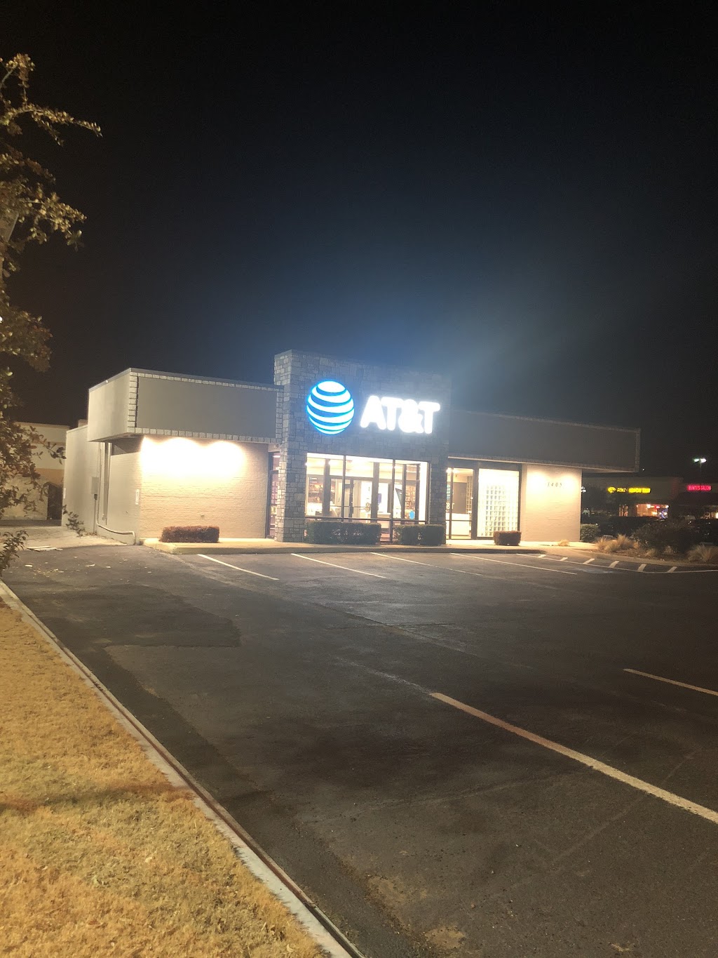 AT&T Store | 1405 E Belt Line Rd, Richardson, TX 75081, USA | Phone: (972) 675-0437