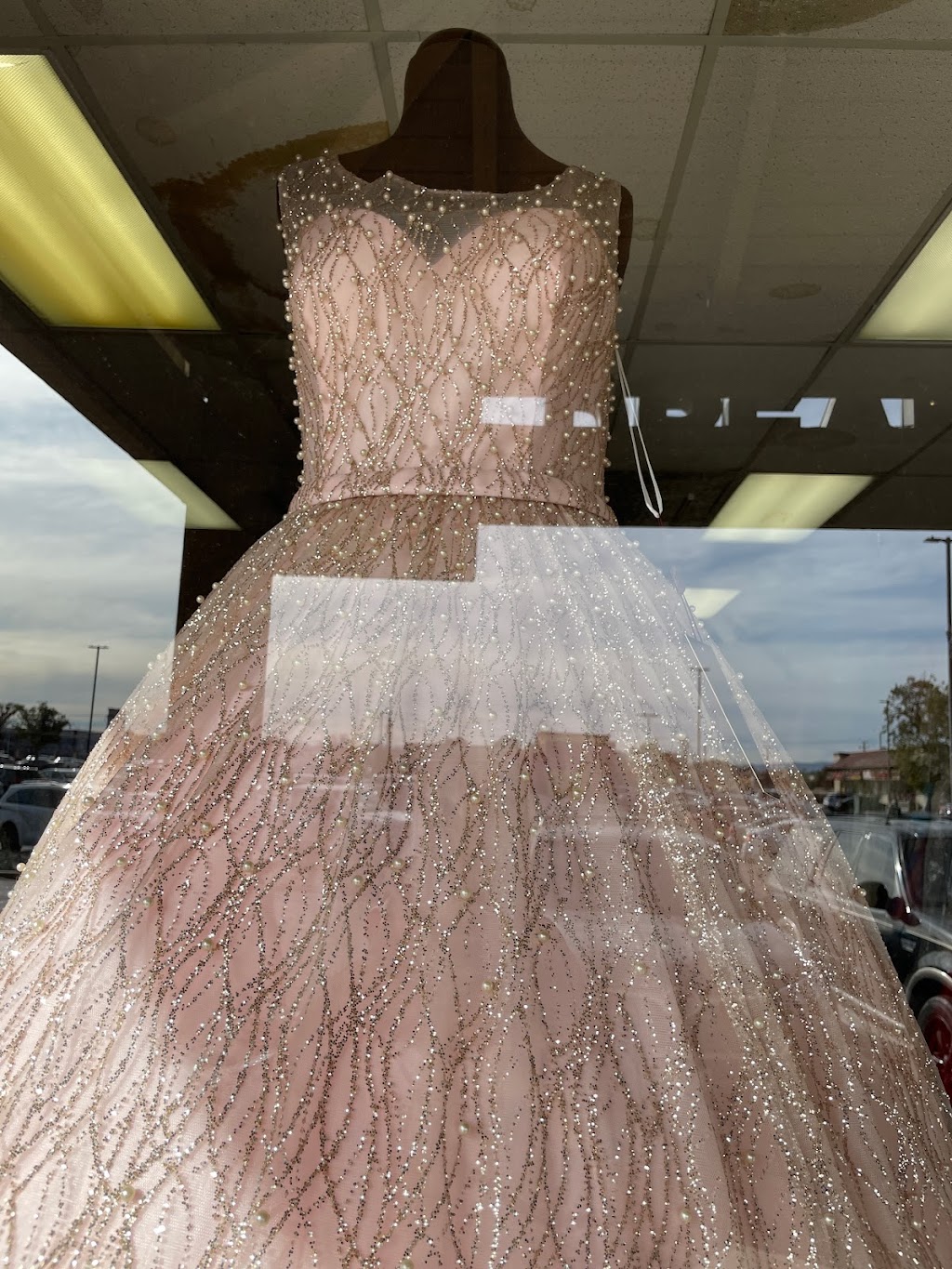 Dreams Bridal & Tuxedo | 15024 Bear Valley Rd A, Victorville, CA 92395, USA | Phone: (760) 962-9777