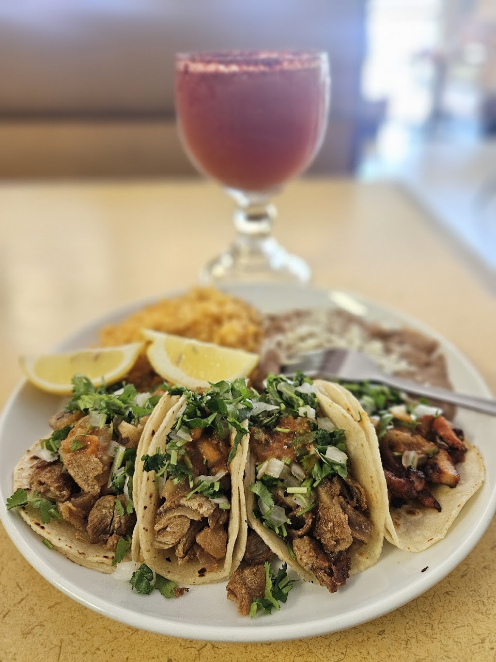 Taqueria Nayarit | 31735 Riverside Dr STE D, Lake Elsinore, CA 92530, USA | Phone: (951) 245-7989