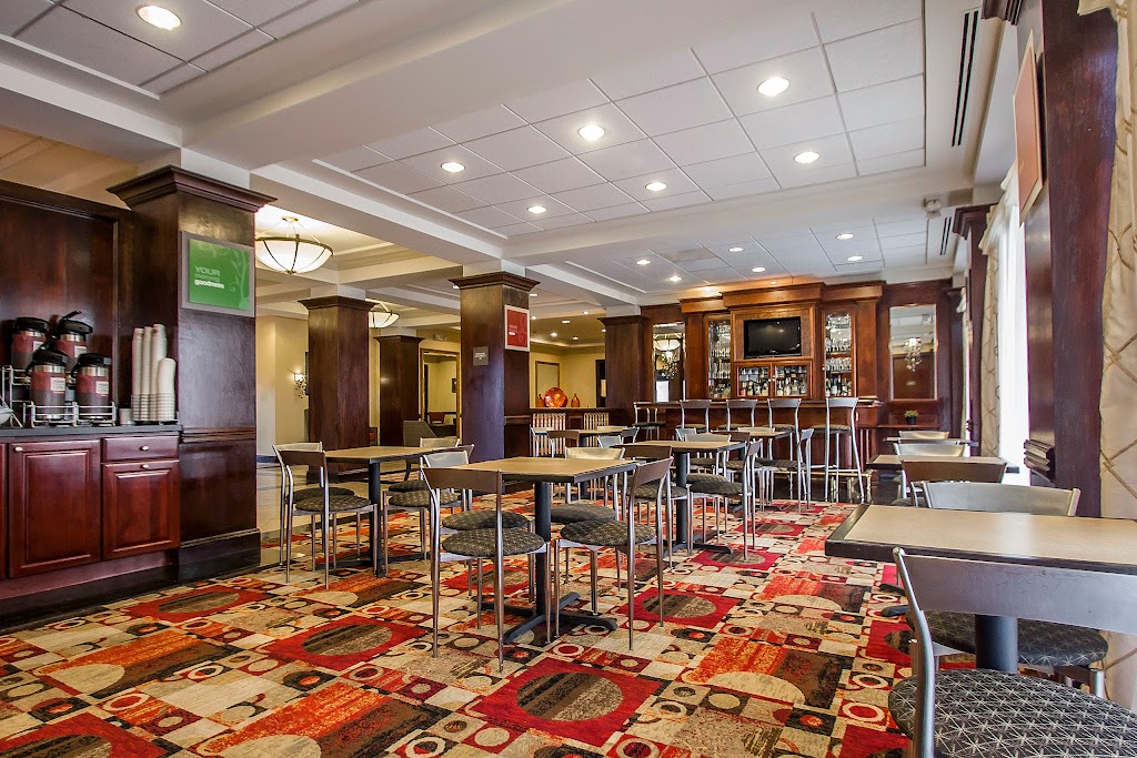 Comfort Suites At Woodbridge | 1275 Route 1 & 9 South, Avenel, NJ 07001, USA | Phone: (732) 396-3000