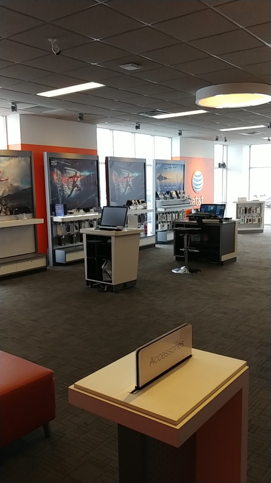 AT&T Store | 363 Kroger Way, Versailles, KY 40383, USA | Phone: (859) 873-1916