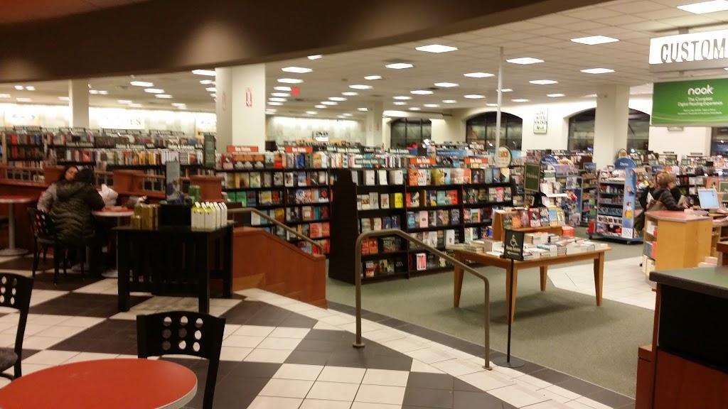 Barnes & Noble | 1940 Route 10 West, Morris Plains, NJ 07950, USA | Phone: (973) 644-9482