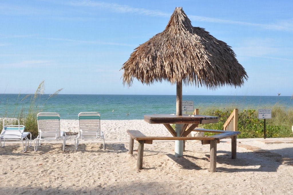 Coconuts Beach Resort | 100 73rd St, Holmes Beach, FL 34217, USA | Phone: (941) 778-2277