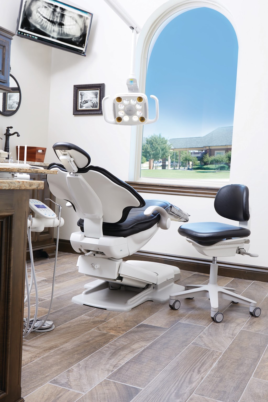 Heritage Dental | 3600 W Tecumseh Rd, Norman, OK 73072, USA | Phone: (405) 701-3111