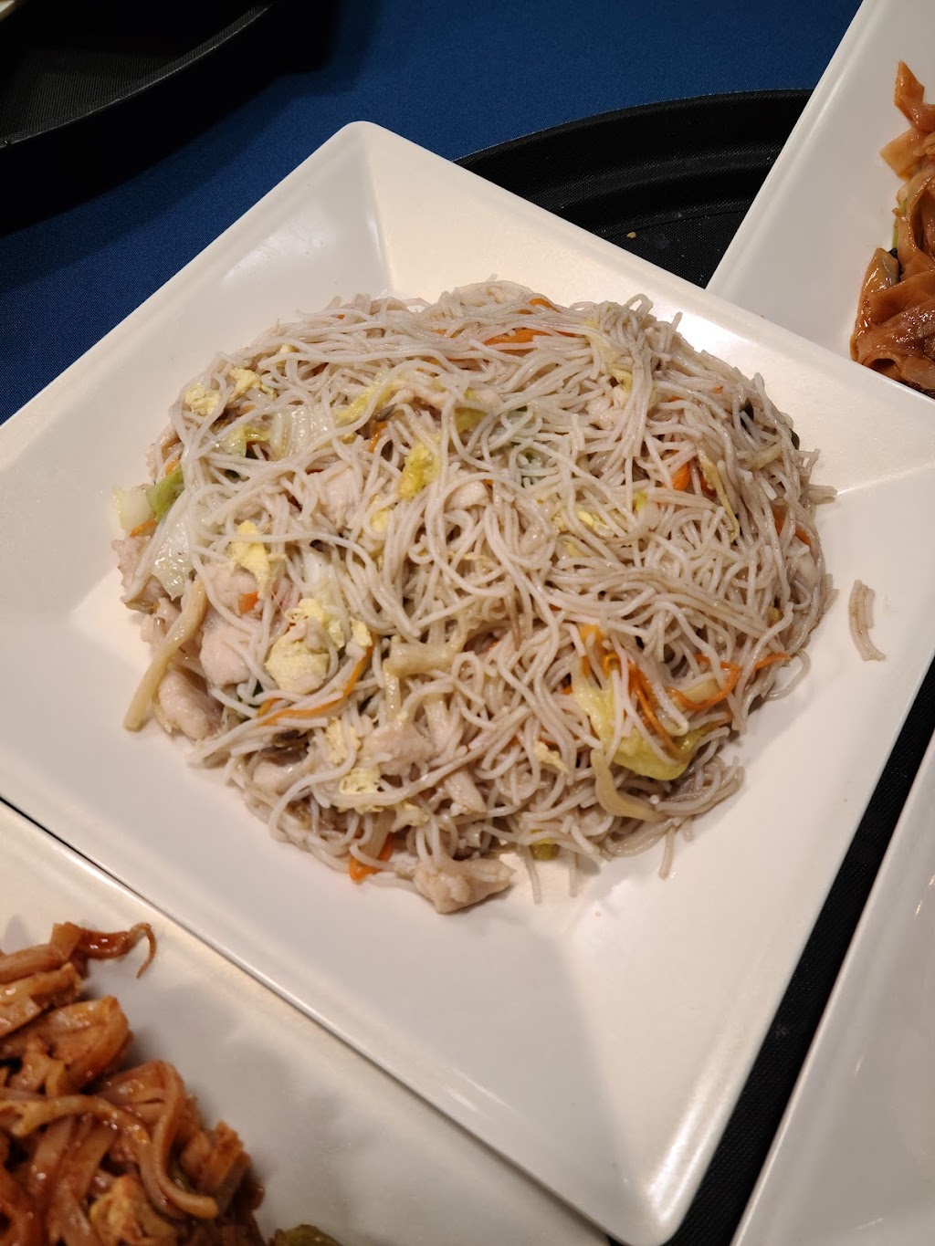 Taam Thai Sushi and Asian Fusion | 1500 Reisterstown Rd Suite 215, Pikesville, MD 21208, USA | Phone: (410) 484-0585