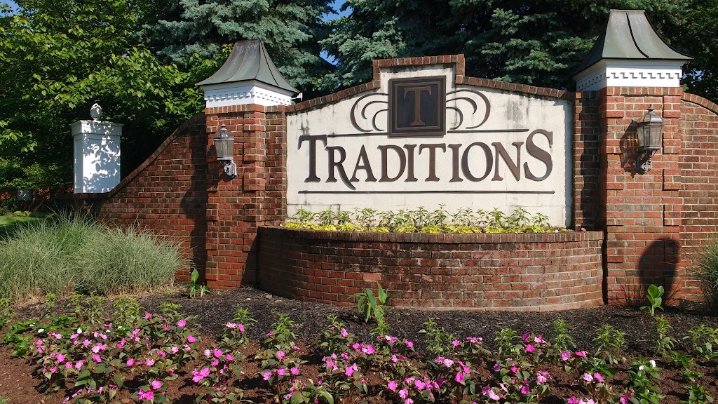 Traditions Condominium | 100 Coppola Dr, South Plainfield, NJ 07080, USA | Phone: (908) 822-0965