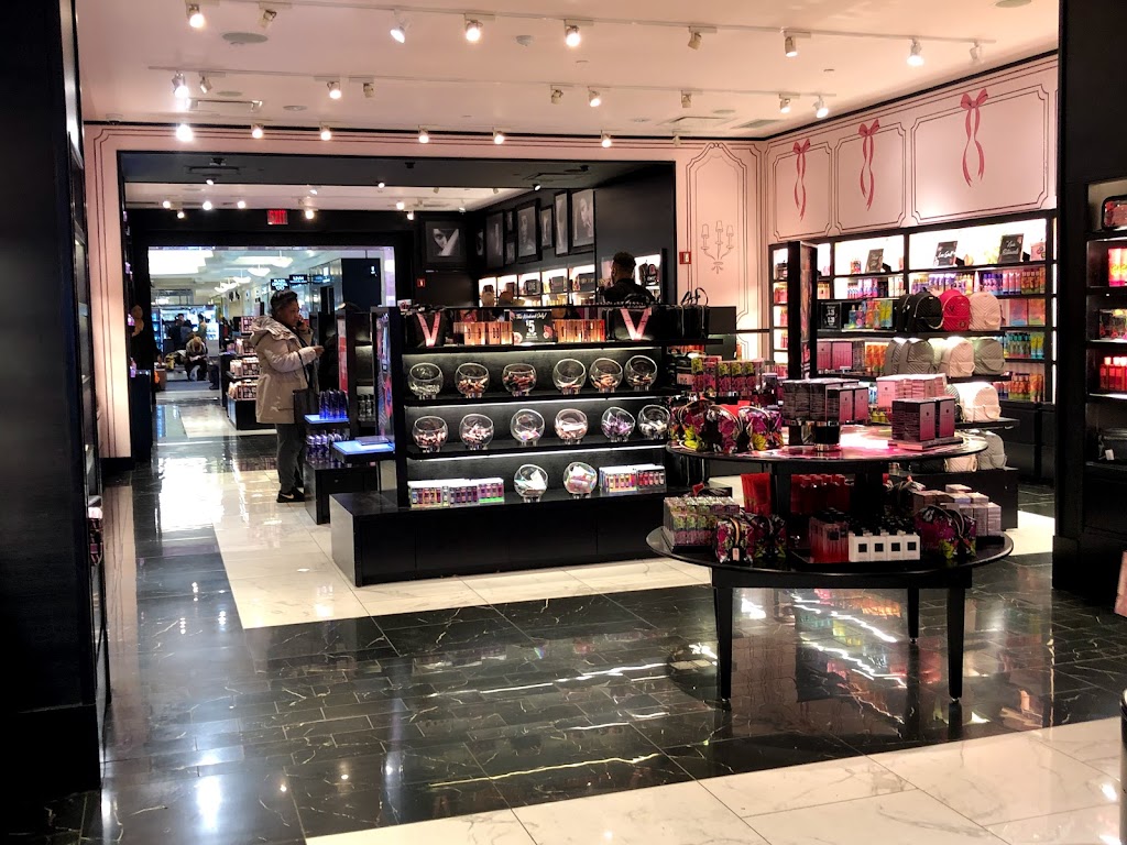 Victorias Secret | 5373 Kings Plaza, Brooklyn, NY 11234, USA | Phone: (718) 252-2409