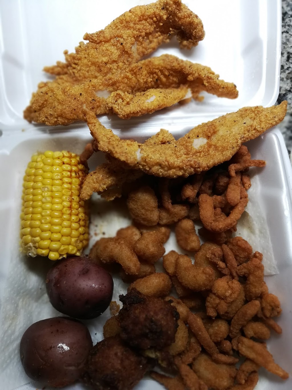 Catfish Haven | 24059 US-377, Whitesboro, TX 76273, USA | Phone: (903) 564-3107