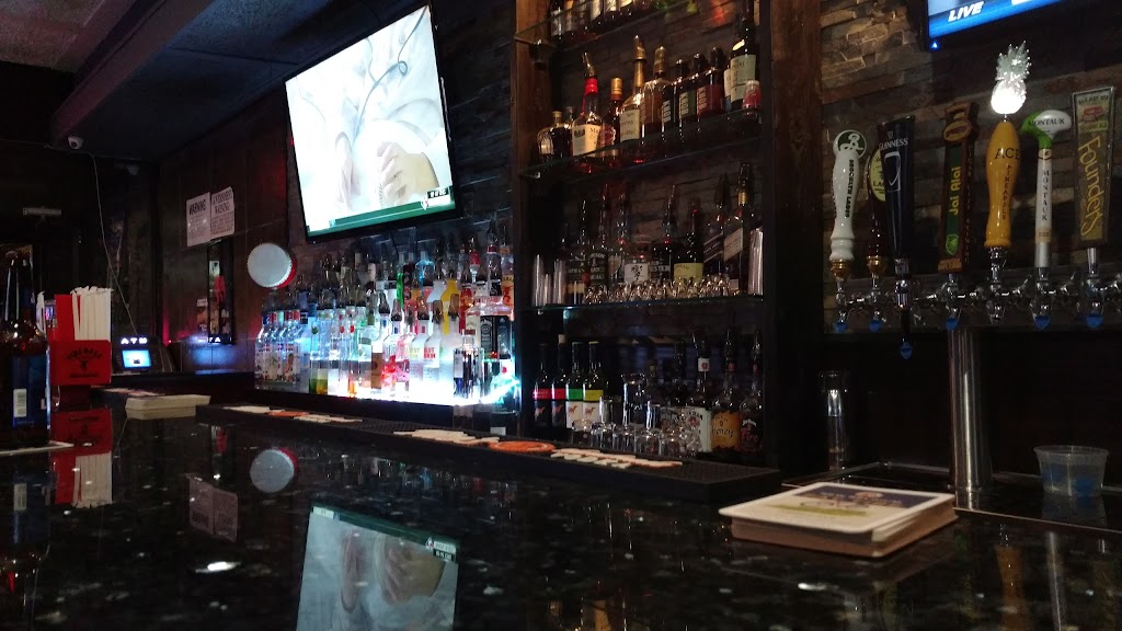 X bar Lounge and Restaurant | 195 Main St, Farmingdale, NY 11735, USA | Phone: (347) 562-5254
