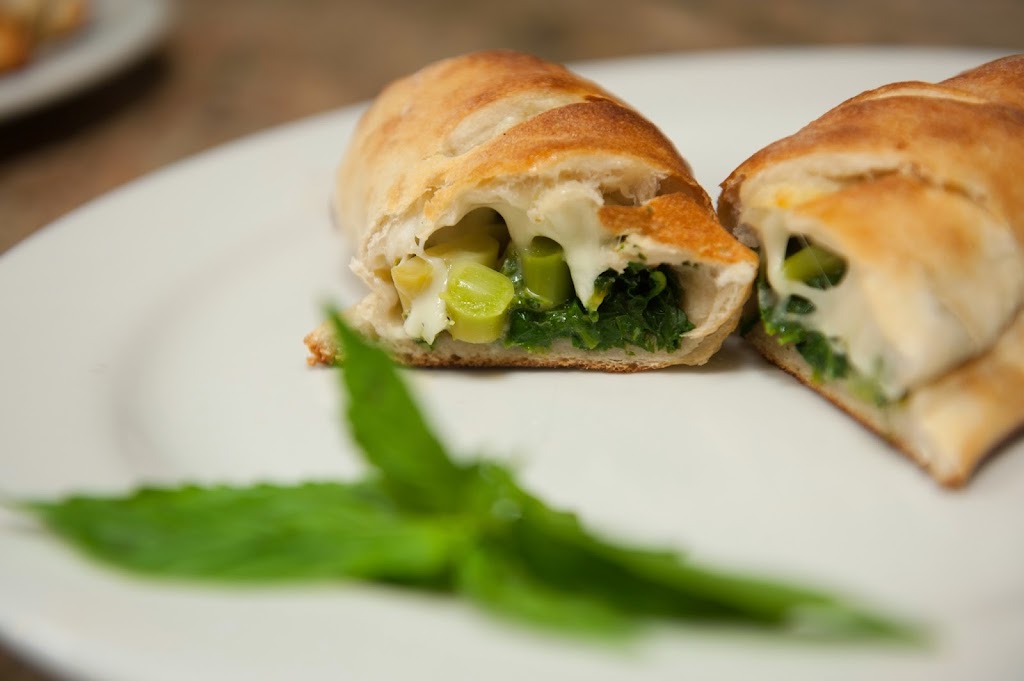 Umberto’s Pizzeria | 64 Manetto Hill Rd, Plainview, NY 11803, USA | Phone: (516) 433-4999