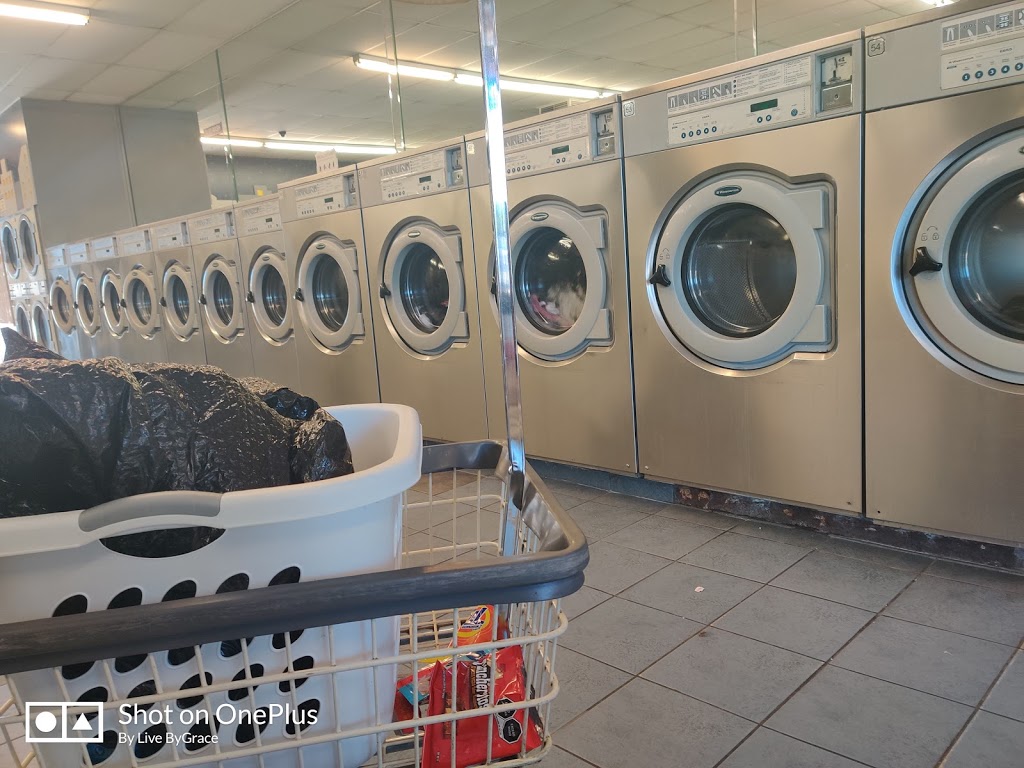 Wash N Clean Coin Laundry - laundry  | Photo 3 of 10 | Address: 565 S Riverside Ave, Rialto, CA 92376, USA | Phone: (909) 562-0678