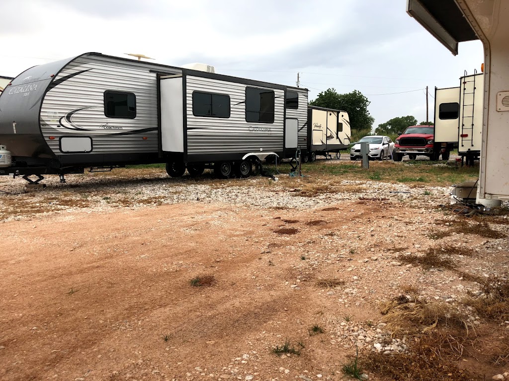 Kingfisher RV Park & Storage | 16933 OK-33, Kingfisher, OK 73750, USA | Phone: (405) 368-1130