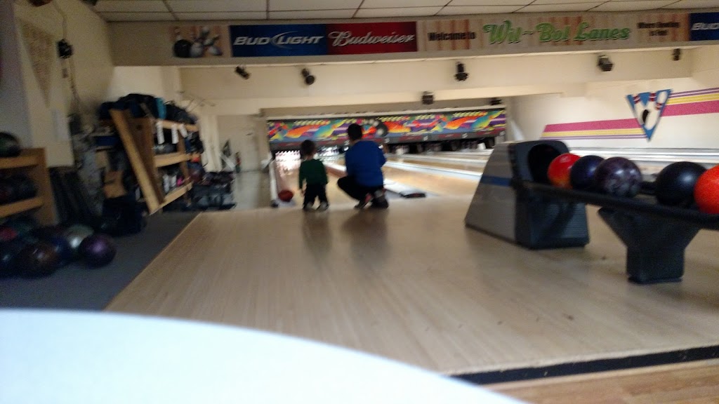 Wil-Bol Lanes | 205 S Main St, Wilber, NE 68465 | Phone: (402) 821-2663