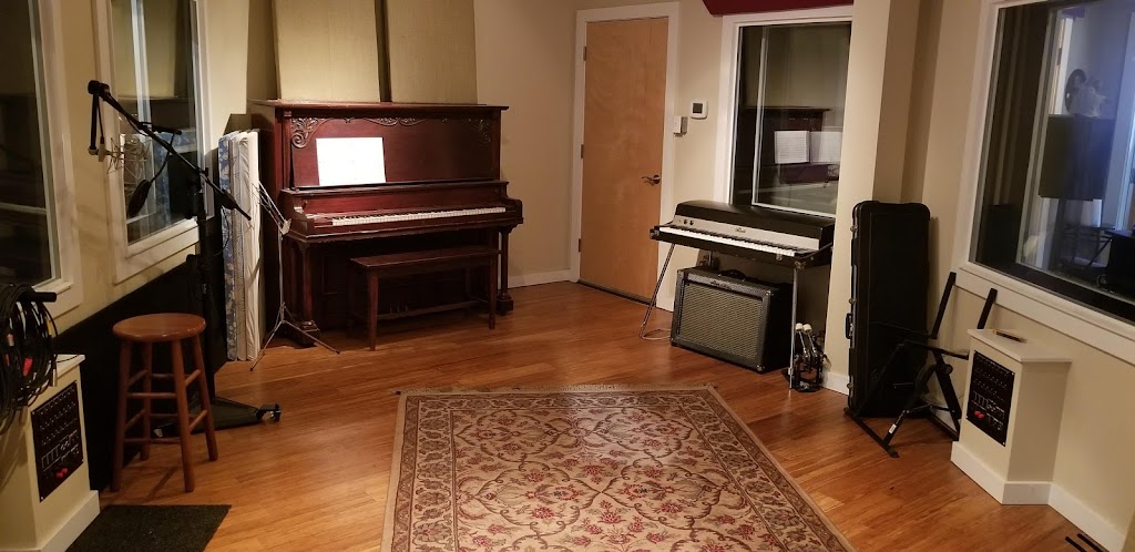 Momentum Studios PDX | 2718 S Kelly Ave, Portland, OR 97201, USA | Phone: (503) 562-9855 Momentum Studios PDX | 2718 S Kelly Ave, Portland, OR 97201, USA | Phone: (503) 562-9855