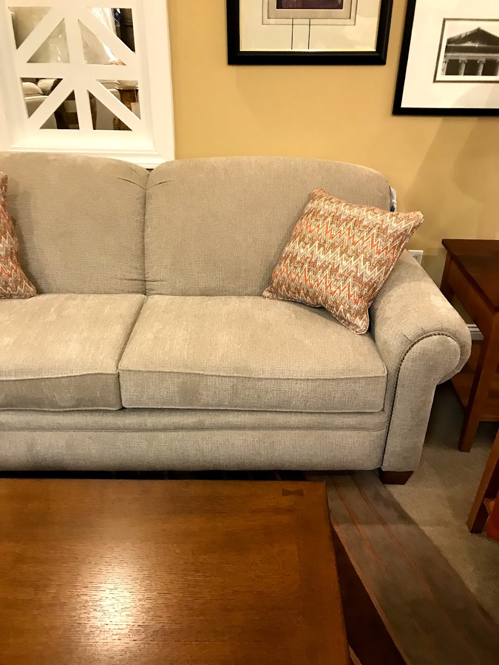 Cedar Hill Furniture | 960 E Dorothy Ln, Kettering, OH 45419, USA | Phone: (937) 298-1469