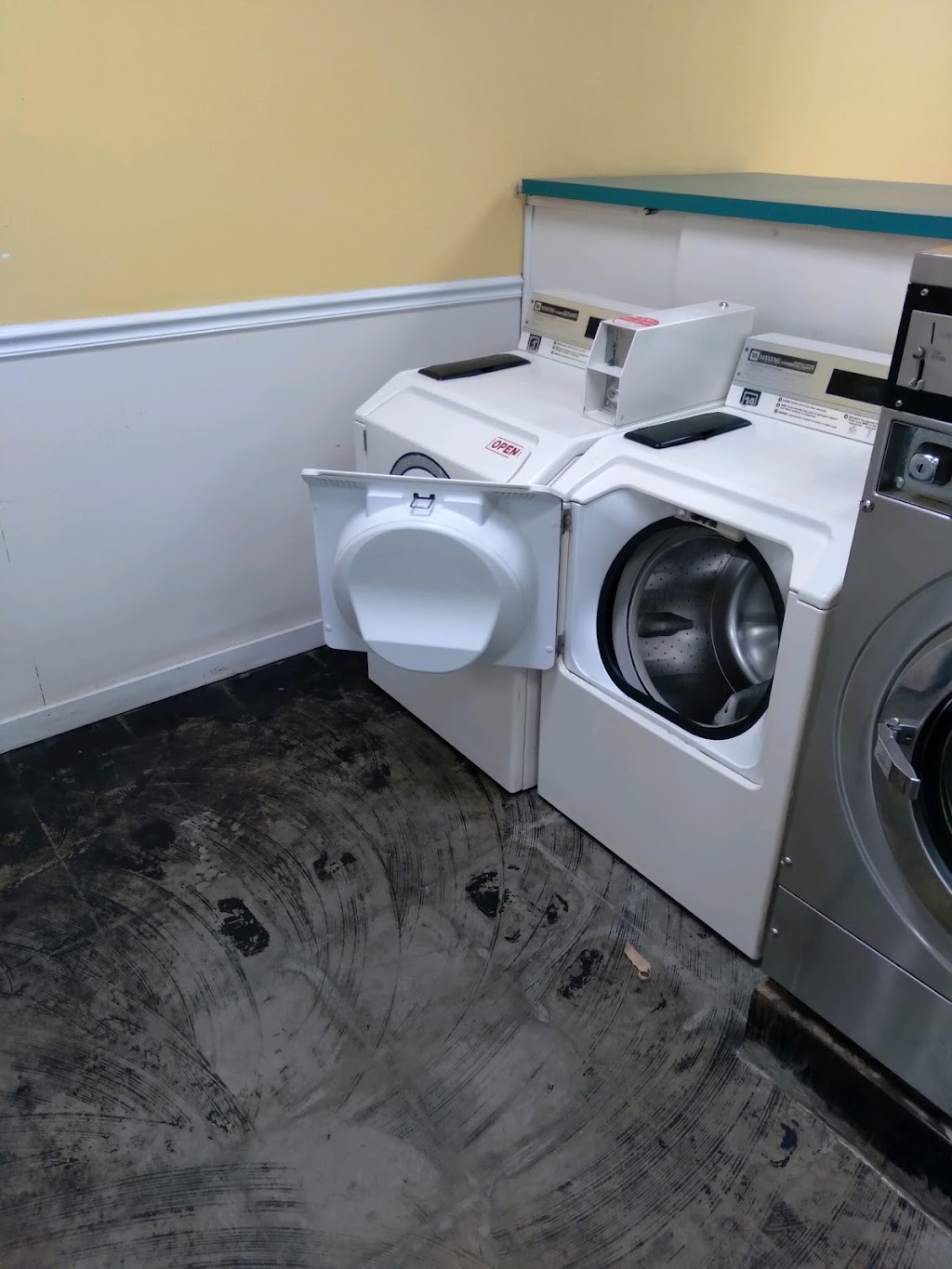 WashCo Laundry | 101 Main St, White Bluff, TN 37187, USA | Phone: (615) 852-6413