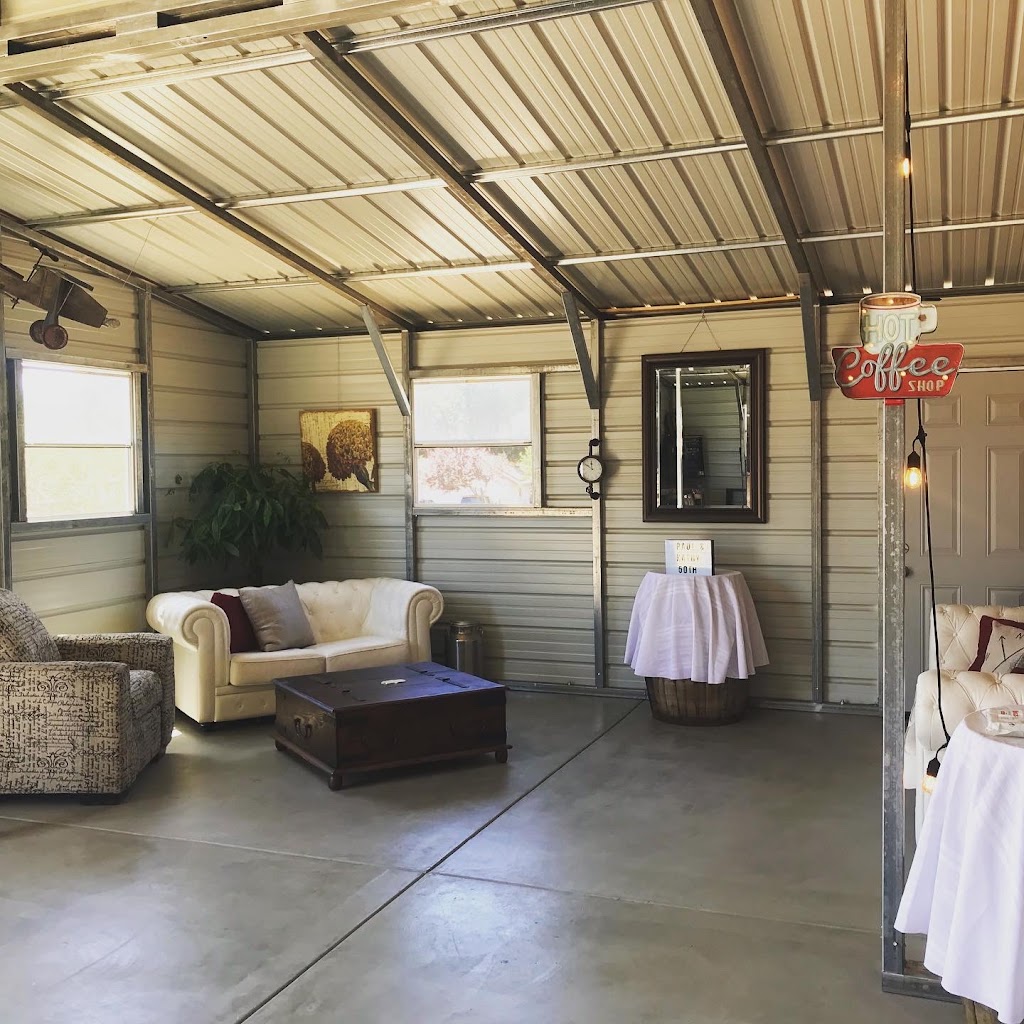 Farmhouse Vacations | 17054 Handlebar Rd, Ramona, CA 92065, USA | Phone: (760) 440-8281