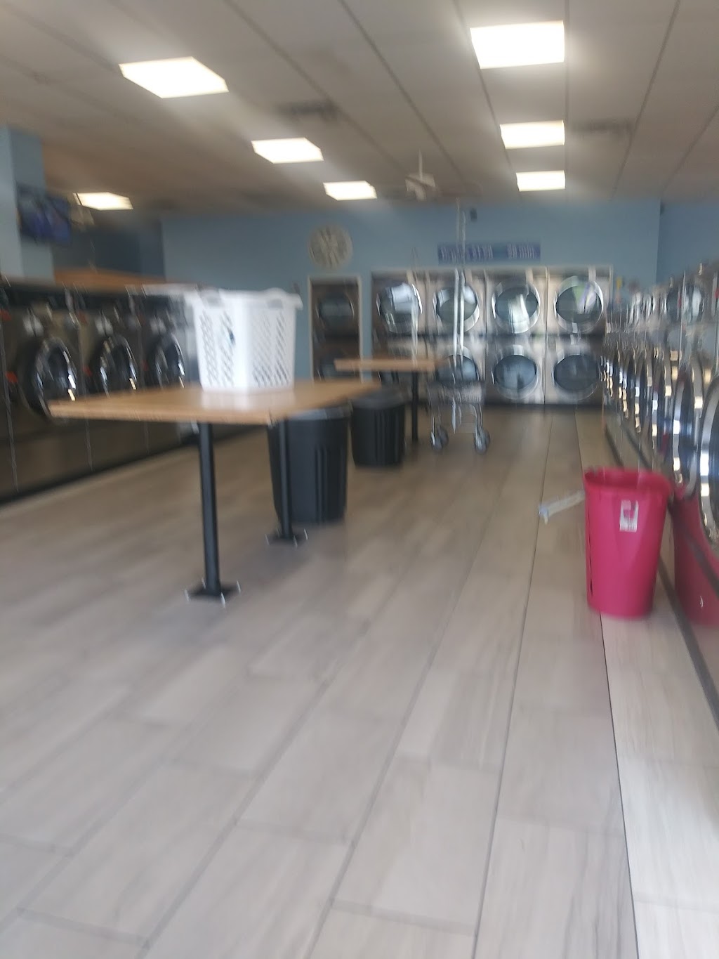 Local Laundry | 17227 N 19th Ave, Phoenix, AZ 85023, USA | Phone: (877) 432-6667