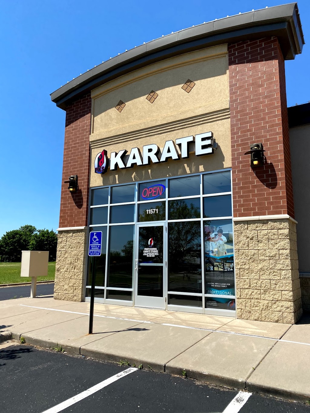 Professional Karate Studios | 11571 Theatre Dr N, Champlin, MN 55316, USA | Phone: (763) 208-4008