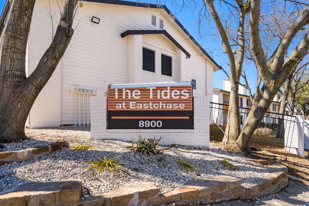 Tides at Eastchase | 8900 Randol Mill Rd, Fort Worth, TX 76120 | Phone: (817) 601-7883