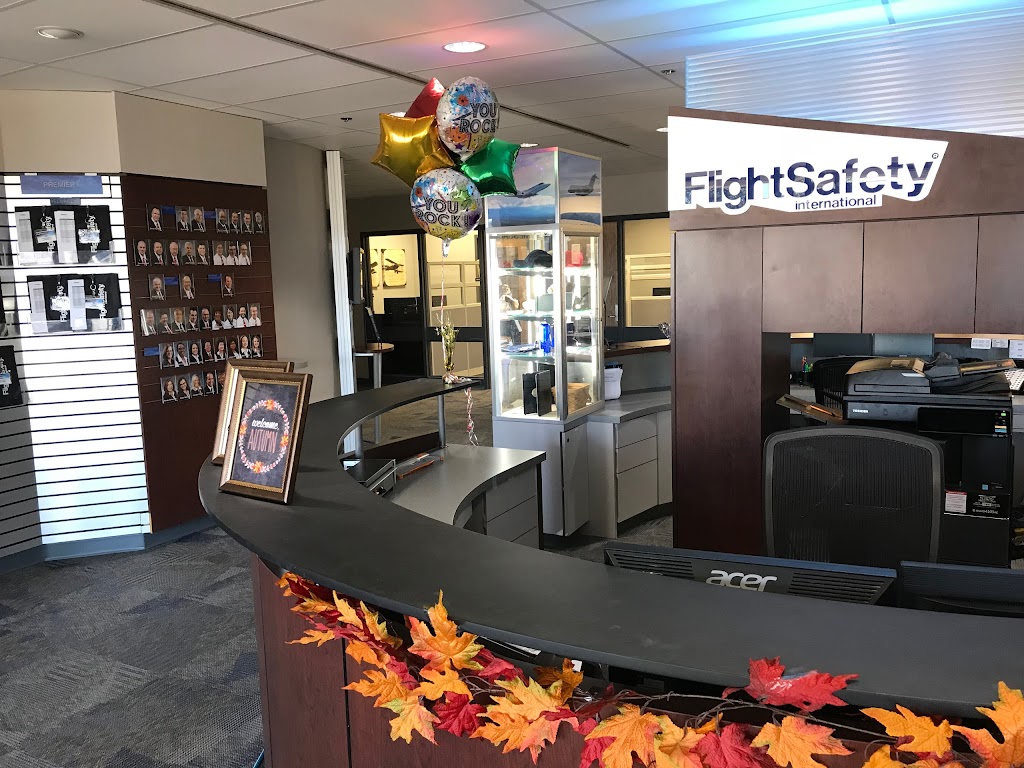 FlightSafety International | 9721 E Central Ave, Wichita, KS 67206, USA | Phone: (316) 612-5300