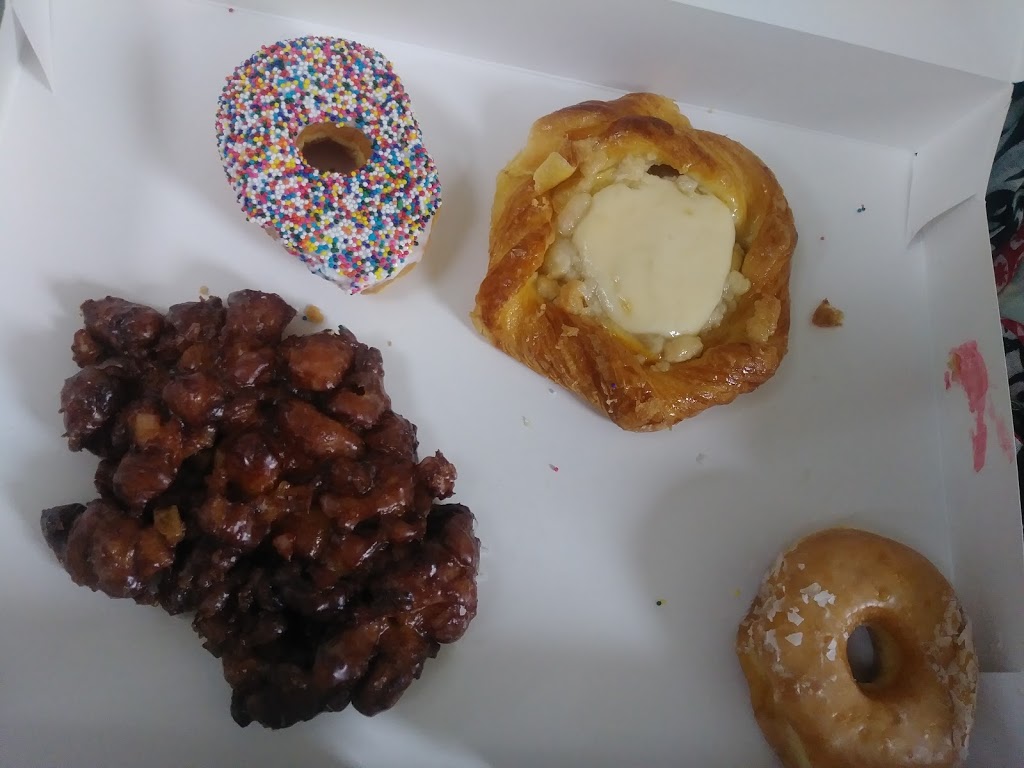 Donuts | 9410 Walnut St Platform, Dallas, TX 75243, USA | Phone: (214) 238-2335