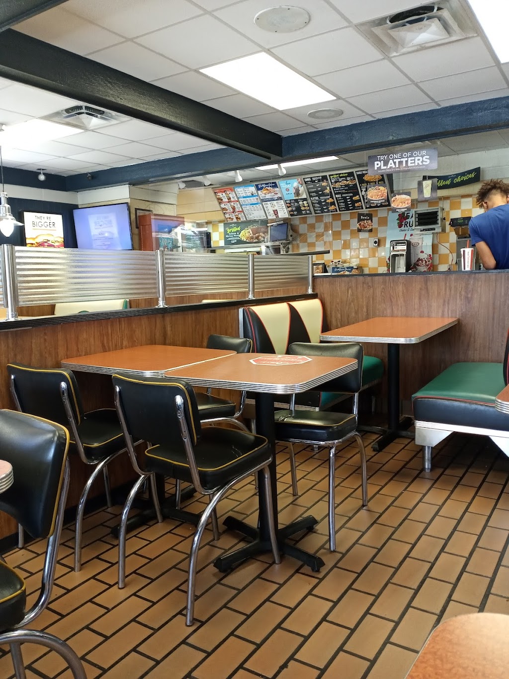 A&W Restaurant | 2440 Commercial Way, Spring Hill, FL 34606, USA | Phone: (352) 688-4428