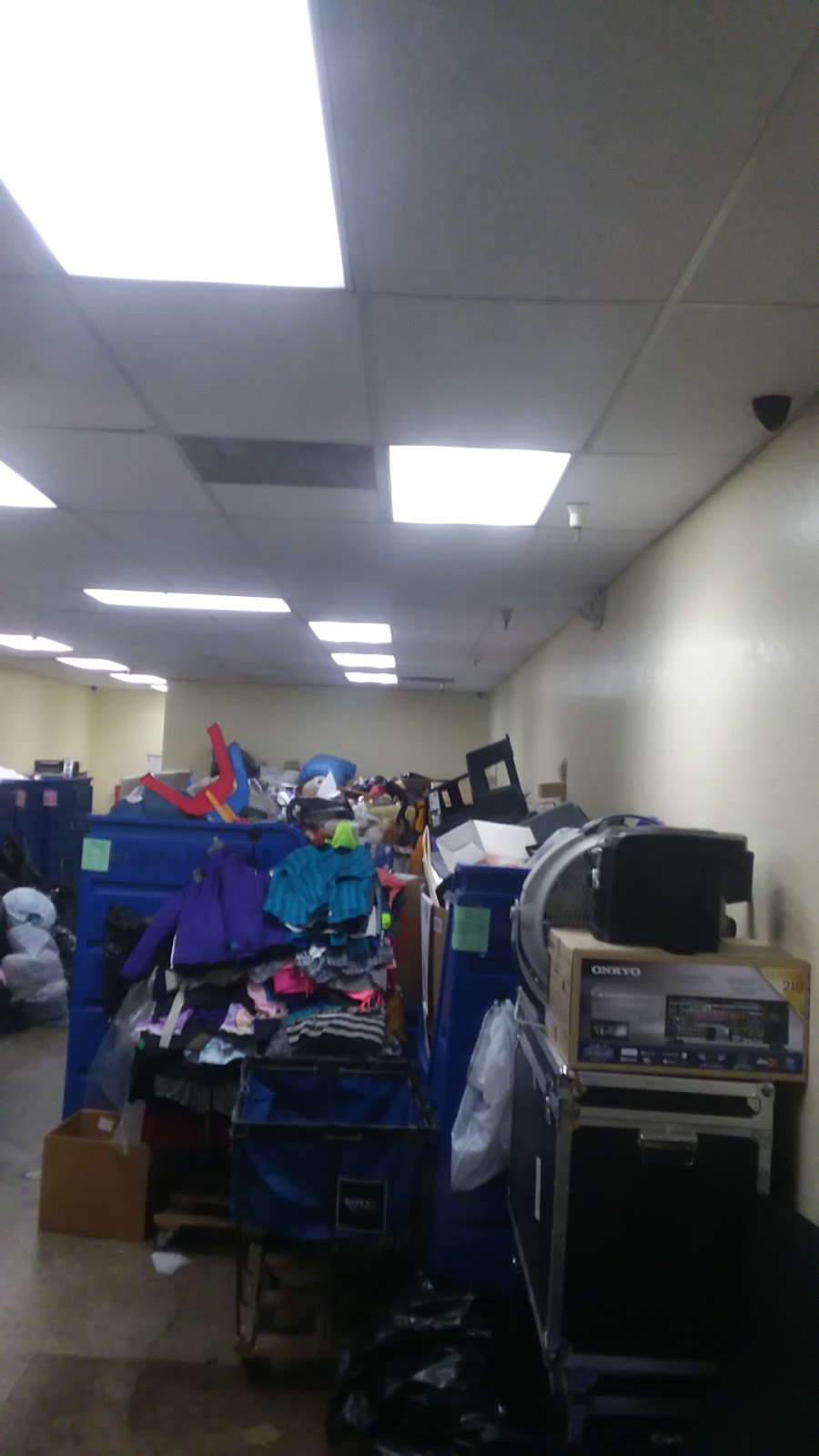Goodwill Donation Xpress 7485 Rush River Dr, Sacramento, CA 95831