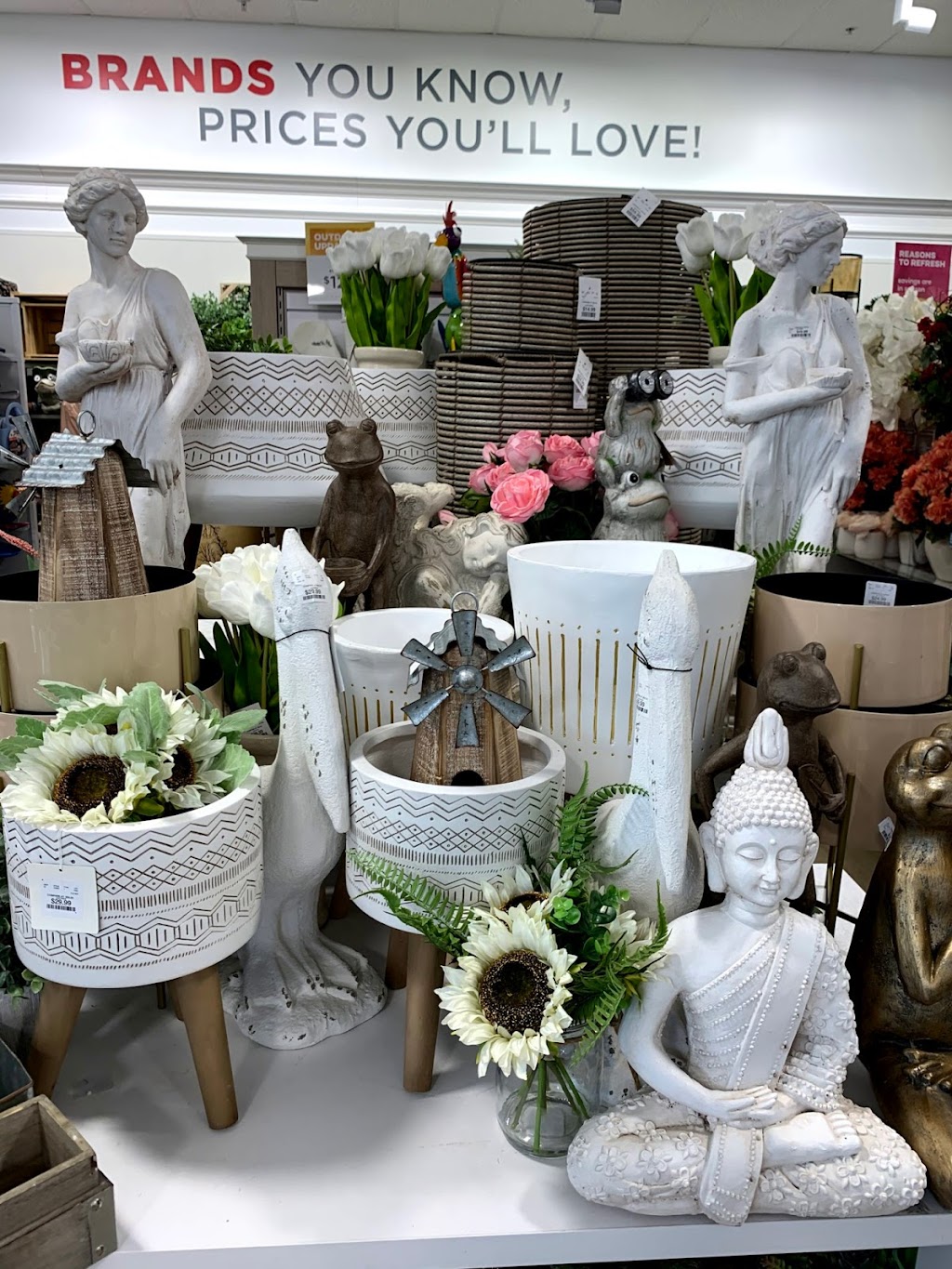 HomeGoods | 651 NJ-17, Paramus, NJ 07652, USA | Phone: (201) 612-9099