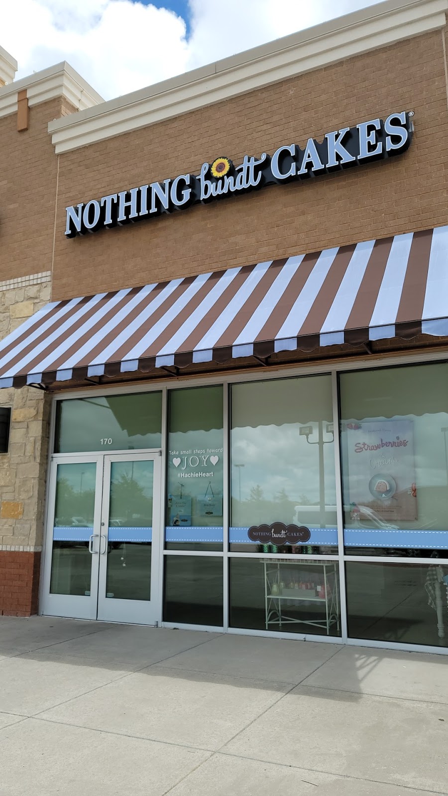 Nothing Bundt Cakes | 1700 N Hwy 77 #170, Waxahachie, TX 75165 | Phone: (469) 310-4840