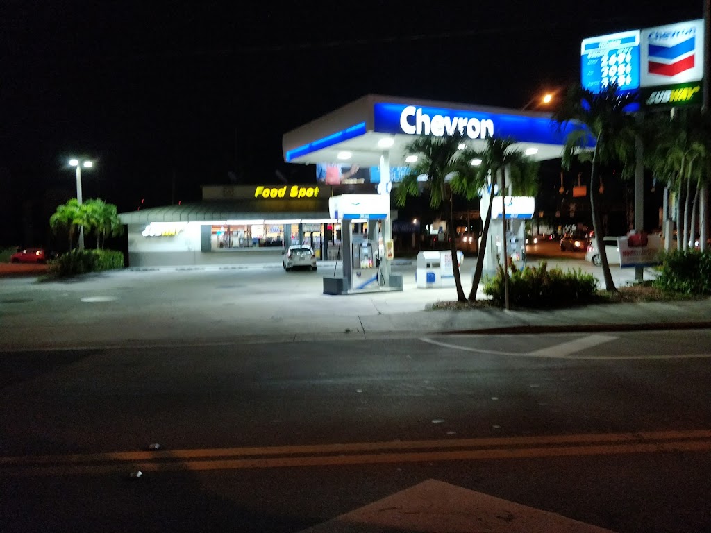 Chevron Miami | 18615 W Dixie Hwy, Miami, FL 33180, USA | Phone: (305) 932-6509